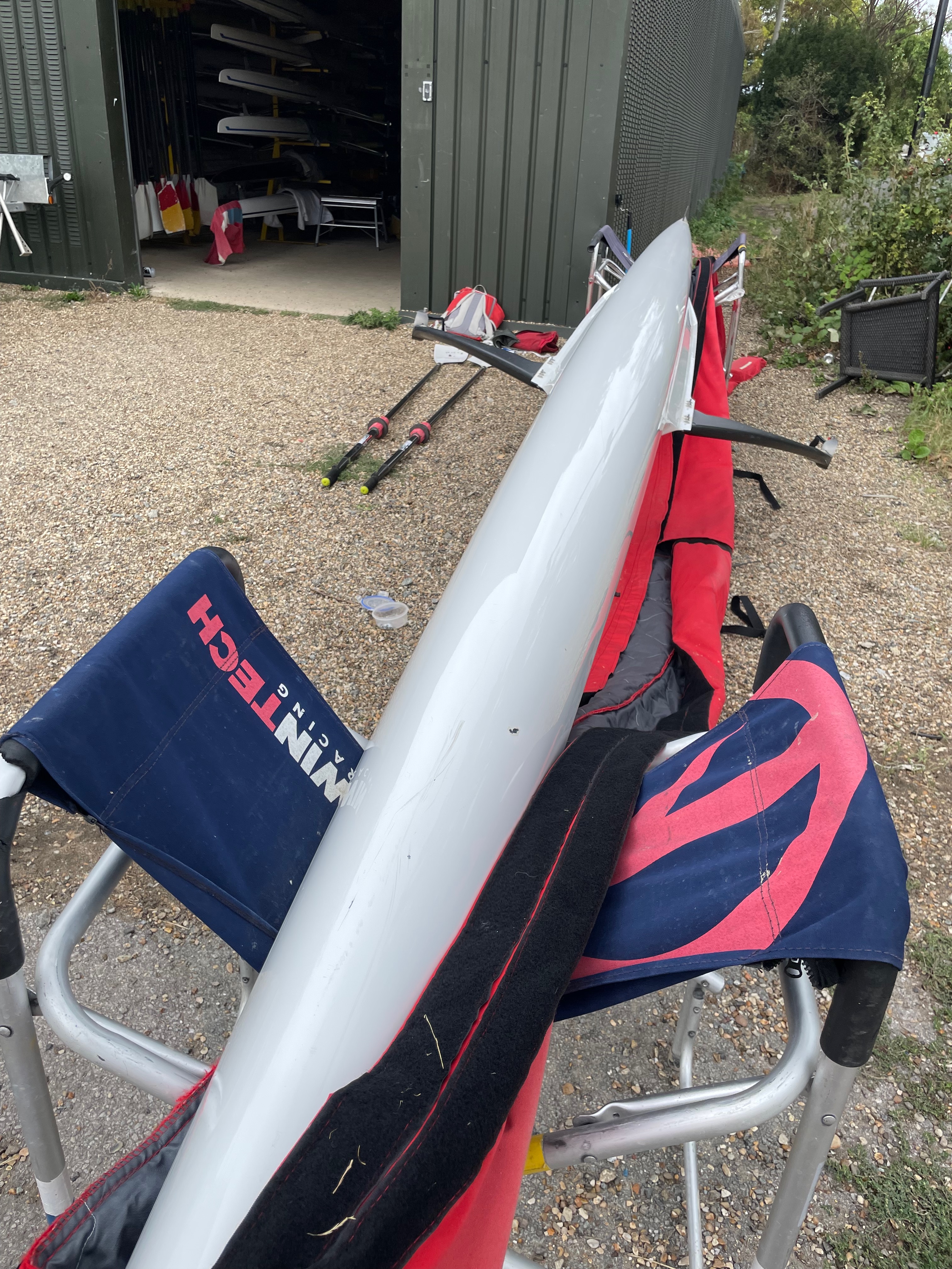 Wintech Cobra 75-85kg incl oars, boat bag, rigger bag - image 2
