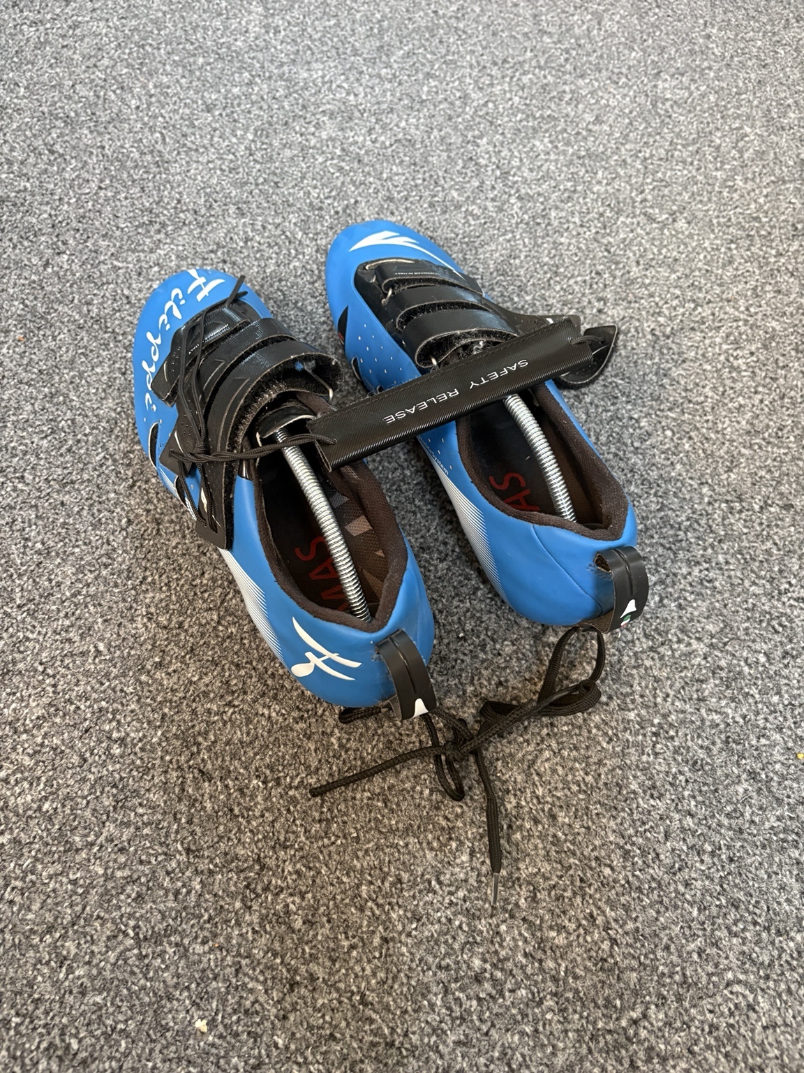 Filippi MAs Velcro shoes size UK 9 - image 3
