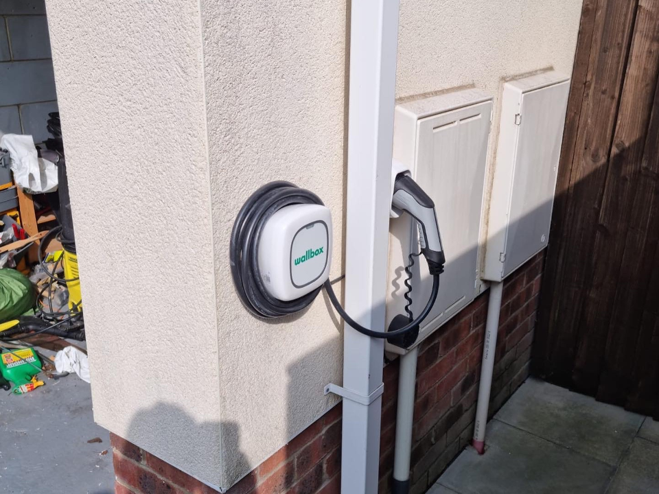 G Smith Electrical Services work photo 1