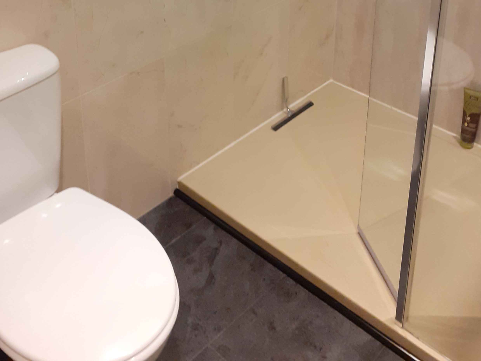 R DANIEL BUILDING & JOINERY work photo 4