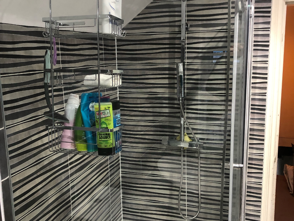 Diamond Elite Bathrooms work photo 2