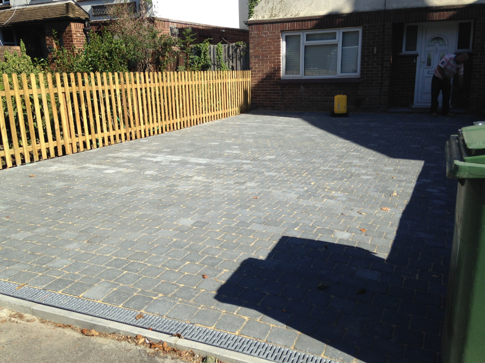 Alex Whincop Landscape Gardener work photo 1