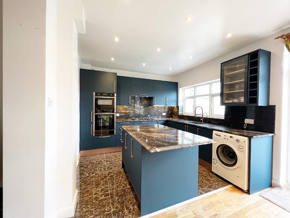 AUGGUS LTD work photo 1