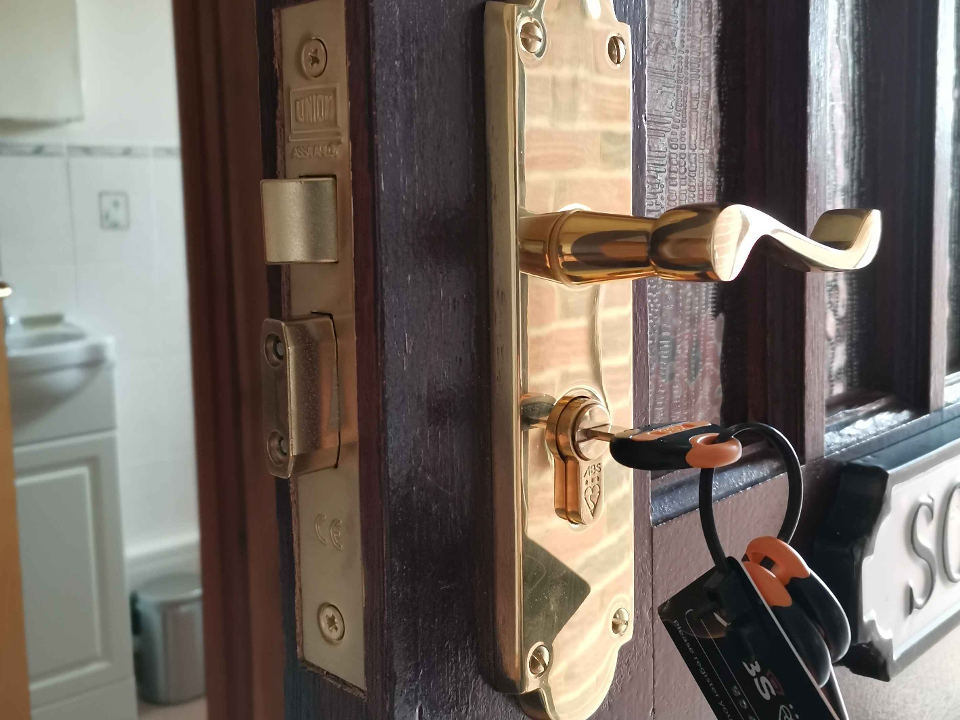 Lockswift Locksmiths in Grantham and Spalding. work photo 4
