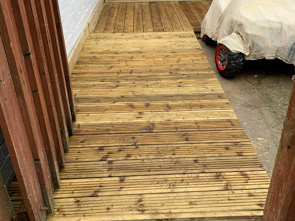 LAWN ENFORCEMENT MCR LTD work photo 3