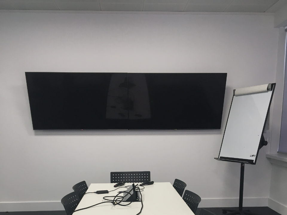 RM POWER & DATA SOLUTIONS LTD work photo 1