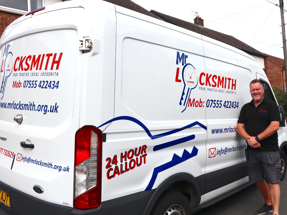 MR Locksmith work photo 1