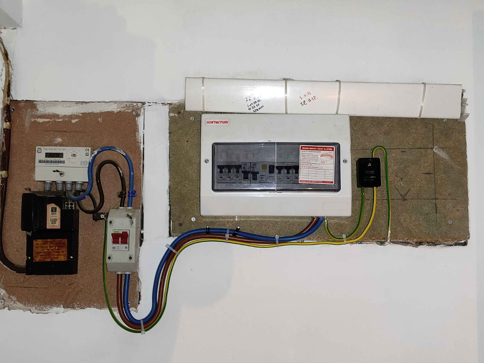 Custom Electrics work photo 2