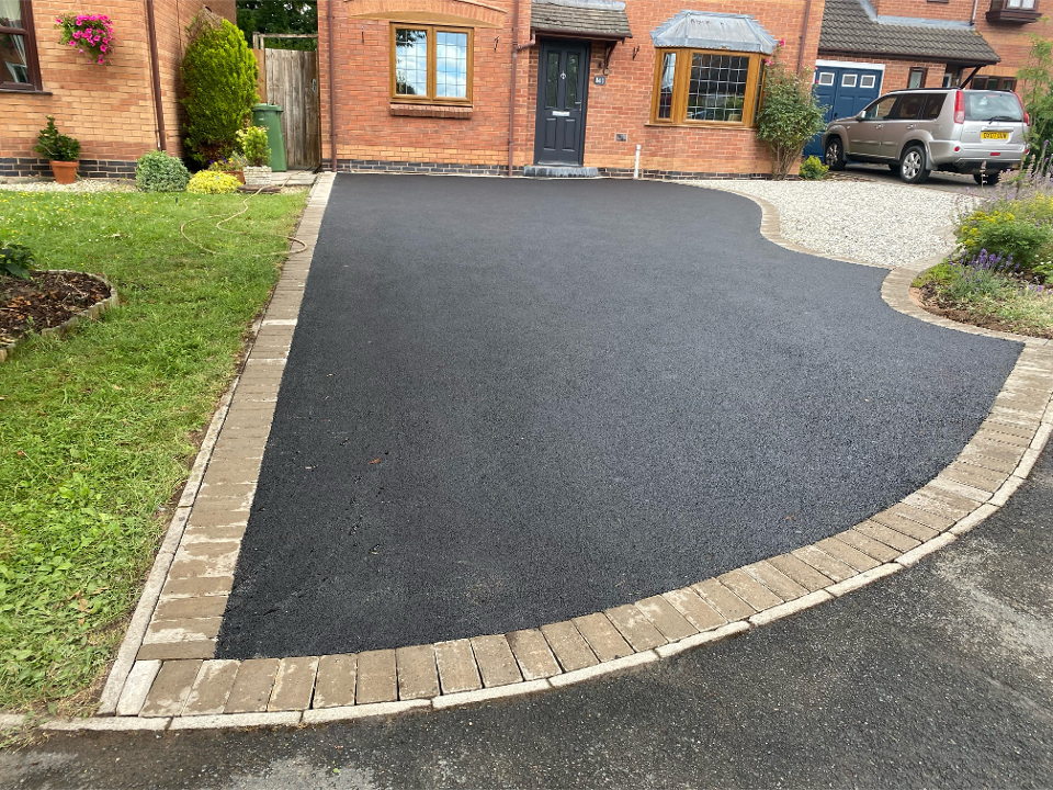 Empire Driveways & Landscapes work photo 4