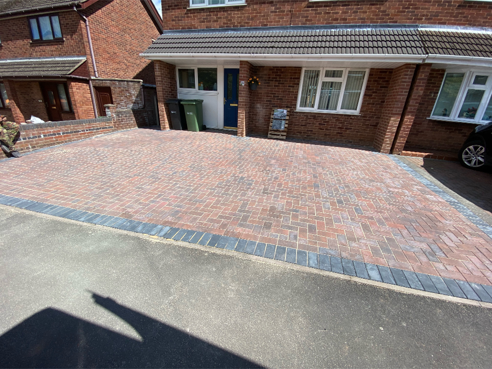 Empire Driveways & Landscapes work photo 1