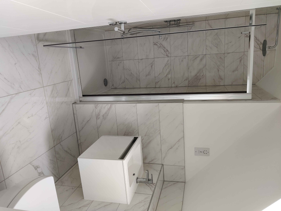 Akin Tiling work photo 4