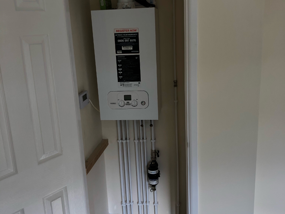 Emanuel Heating & Plumbing Services Ltd work photo 1