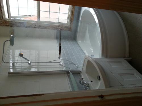 Rocha Construction LTD in Welling | Rated People