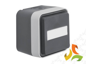 BERKER W.1 Gniazdo pojedyncze z uziemieniem z pokrywą i polem opisowym IP55 szary 6768813525 HAGER