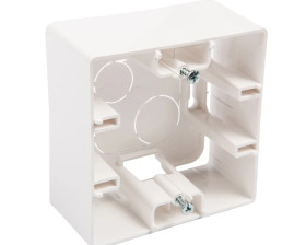 NILOE.Puszka natynkowa jednokrotna 88.5x88.5x40mm IP20 biała 88,5x88,5x40 664798