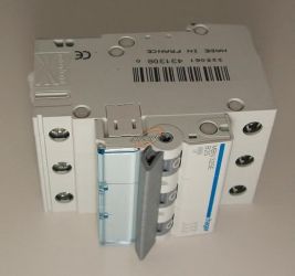 MBN325E Wyłącznik nadprądowy B25A 3-pol. Hager