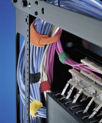 Opaska kablowa na rzepy do wiązania element z pętelkami i haczykami (D x S) 5000 mm x 12.5 mm czarny HellermannTyton TEX