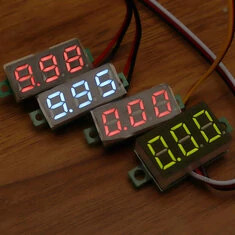 Geekcreit® 0,28-calowy dwuprzewodowy 2,5-30V trzyprzewodowy 0-100/500V cyfrowy wyświetlacz woltomierza DC Zmienny miernik napięc