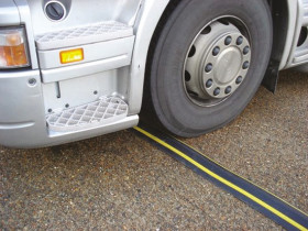 Most kablowy szerokość: 248mm Guma długość: 1.5m szer. wew: 56mm Vulcascot