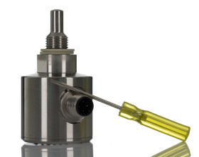 Czujnik przepływu 1 → 150 cm³/s (woda), 3 → 300 cm³/s (olej) Turck Złącze M12 PNP Kompaktowy 21 →