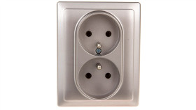 Dante Gniazdo Podwójne Kompletne Z/U Inox 454136