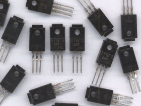 24V 1A 7824 L7824T TO-220 IZOLOWANY STABILIZATOR