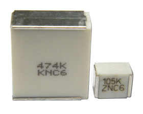 Kondensator foliowy 10nF 1 kV dc, 250V ac KEMET Naftalan polietylenu Montaż powierzchniowy ±10