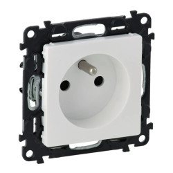 VALENA LIFE Gniazdo pojedyncze z/u 2P+Z biały 753185