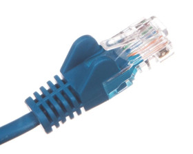 Kabel krosowy patchcord U/UTP kat.5e CCA niebieski 1m 68340