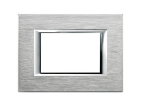 AXOLUTE Ramka 1 pojedyncza prostokątna 3 moduły szczotkowany chrom HA4803CR LEGRAND