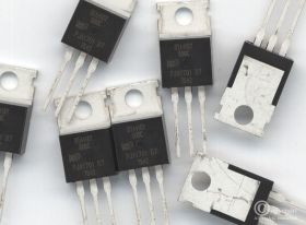 BTA416Y-600C 16A 600V 35mA TO-220 TRIAK (BTA416Y-600C)