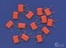 82nF/250V r=10mm KONDENSATOR