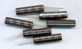 22uF/400V/105C SMUKŁY 10x40mm KONDENSATOR ELEKTROLITYCZNY