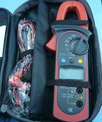 UT-204 UNI-T MIERNIK CĘGOWY 400A AC/DC