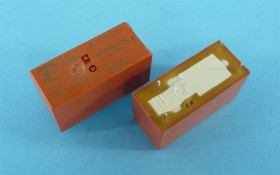 230V 12A/250V 1STP RT135730 SCHRACK