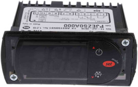 Regulator temperatury wł./wył. Carel Uz: 230 V ac wejście NTC 36 x 81mm