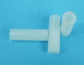 TULEJKA DYSTANS.7x3,2x22mm 100szt TWORZY