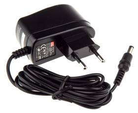 Adapter AC/DC Uwy 15V dc Iwy 400mA Złącze 2,1 x 5,5 x 11 mm, biegun dodatni w środku 6W typ wtyczki: Typ C