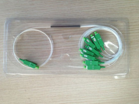 Splitter PLC 1:8 SC/APC 900um, 1,5m