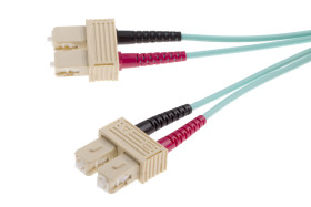 Kabel światłowodowy długość: 2m Z zakończeniem złącze B<B>: SC złącze A: SC średnica: 900μm Wielomodowy 0.8