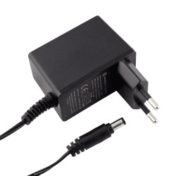 Zasilacz impulsowy 12V 1,5A 2,5/5,5 mm czarny