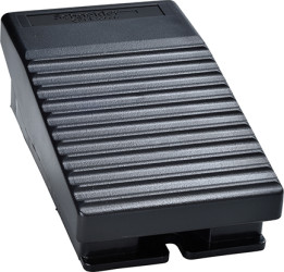 Przełącznik nożny Schneider Electric Plastikowy Chwilowy 240V 3 A 2NC+NO IP43