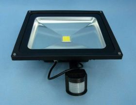 HALOPAK PIR 50W LED CZARNY 3500lm WN