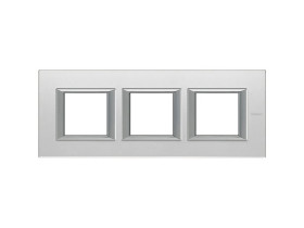 AXOLUTE Ramka 3 potrójna prostokątna pozioma 3X2 moduły lustrzane szkło HA4802M3HVSA LEGRAND