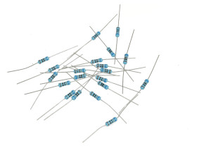 11. Rezystor 0,5W 47Ohm 1% /896