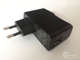 ŁADOWARKA SIECIOWA USB 5V 2A YC-16A-052000 (LAD05020-YC)