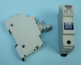 OPRAWKA BEZP.10x38mm 32A NA SZYNĘ SIBA