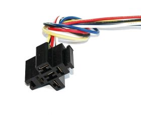 Gniazdo przekaźnika samochodowego 4120 z zaczepem