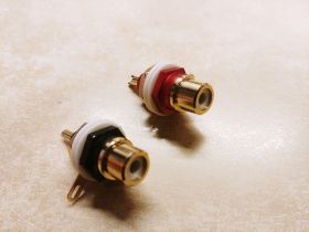 Gniazdo RCA montażowe złote RG39 Vitalco