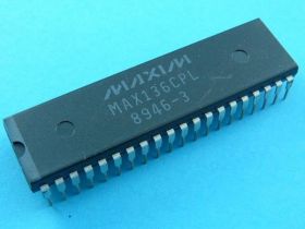 MAX-136-CPL DIP-40 UKŁAD